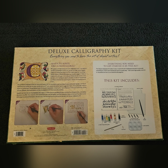 The Art of Calligraphy Deluxe Calligraphy Kit - Picture 2 of 6
